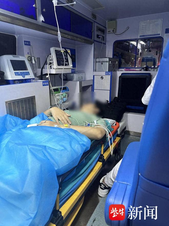瘫确诊罕见病“冲浪者脊髓病”起诉赔偿200余万元j9九游会真人游戏第一小伙学冲浪“闪了腰”致截(图9)